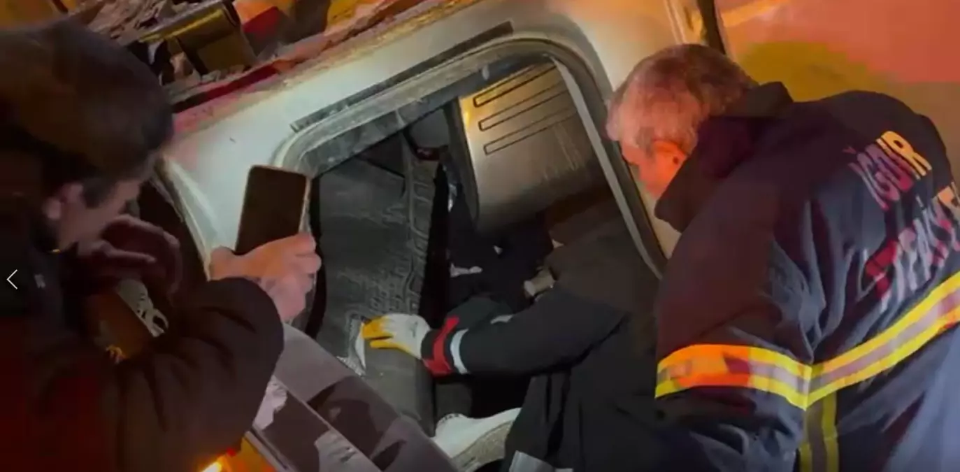 Iğdır’da Kontrolden Çıkan Araç Şarampole Çarptı, 2 Kişi Yaralandı