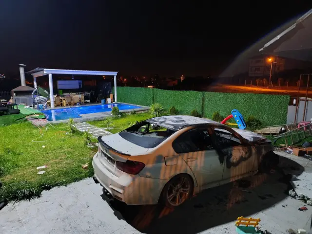 Olay yerindeki polis ekipleri