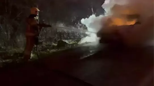 Yanmış otomobilin detay görüntüsü