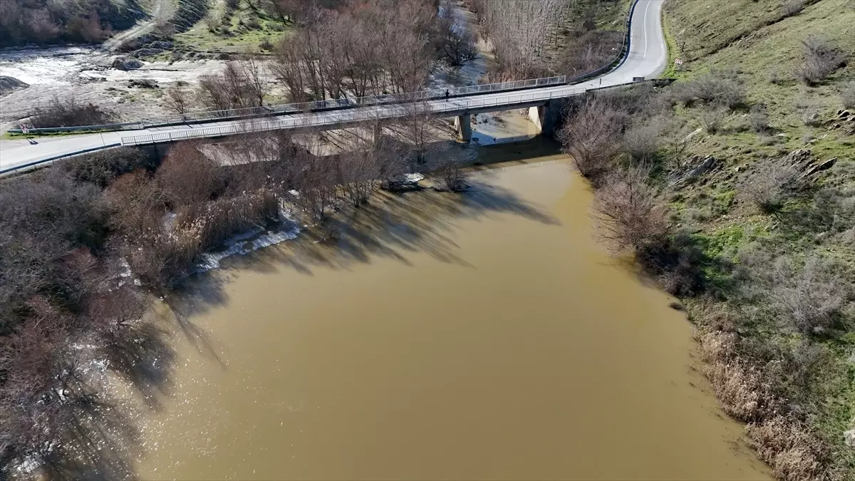 Kırklareli'de Teke Deresi Yağışlarla Yeniden Akmaya Başladı