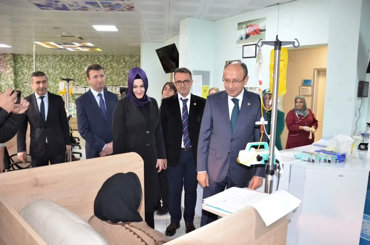 Bursa Kanserle Savaş Derneği, Onkoloji Hastalarına Moral Ziyaretiyle Destek Sağladı