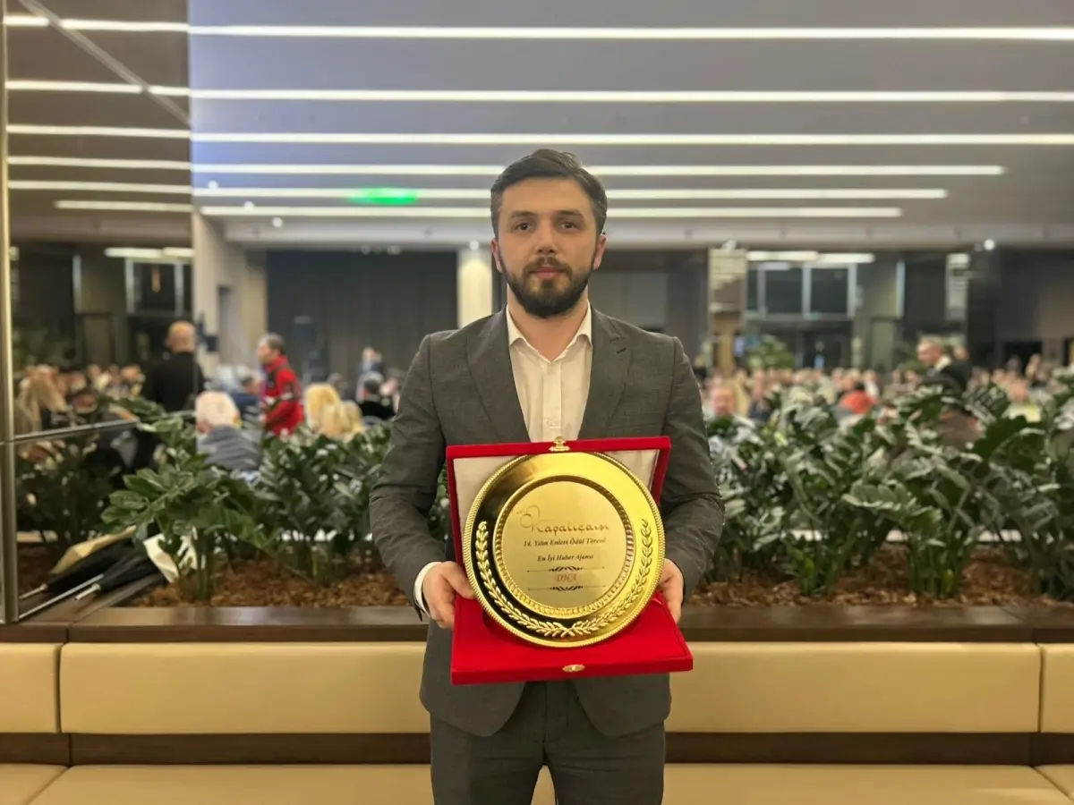 DHA, Kapalıçarşı Dergisi'nin Ödül Töreninde En İyi Haber Ajansı Olarak Seçildi