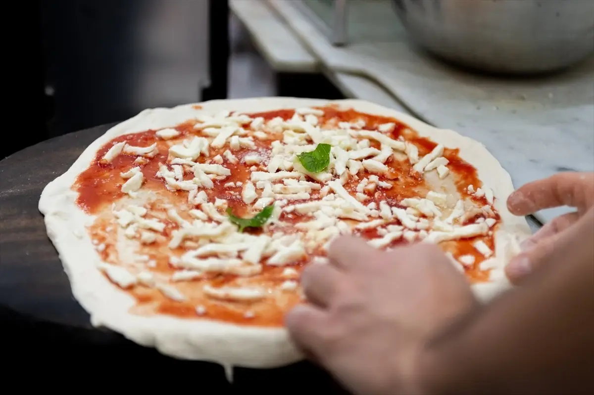 Dünya Pizza Günü: Küresel Lezzet Birlikteliği