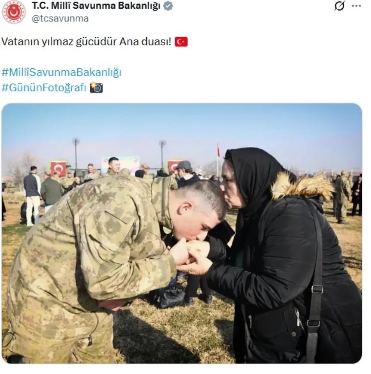 MSB'den Anne ve Asker Oğlunun Dokunaklı Anısı: "Vatanın Yılmaz Gücü"