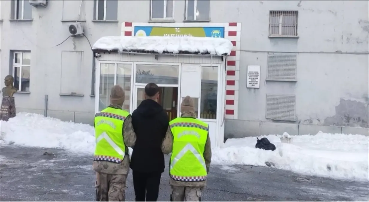 Muş'ta 4 Yıl 9 Ay 15 Gün Hapis Cezalı Hükümlü Jandarmanın Denetiminde Yakalandı