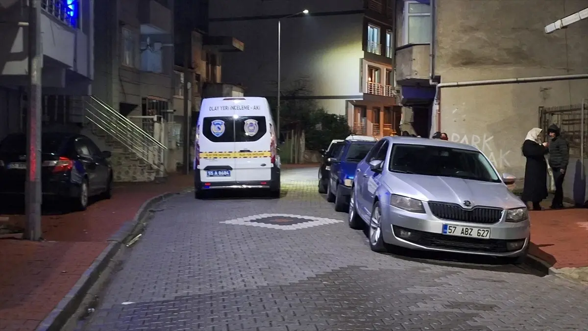 Bafra’da Çıkan Yangın Kısa Sürede Söndürüldü, Kundaklama Şüphesi Sürüyor