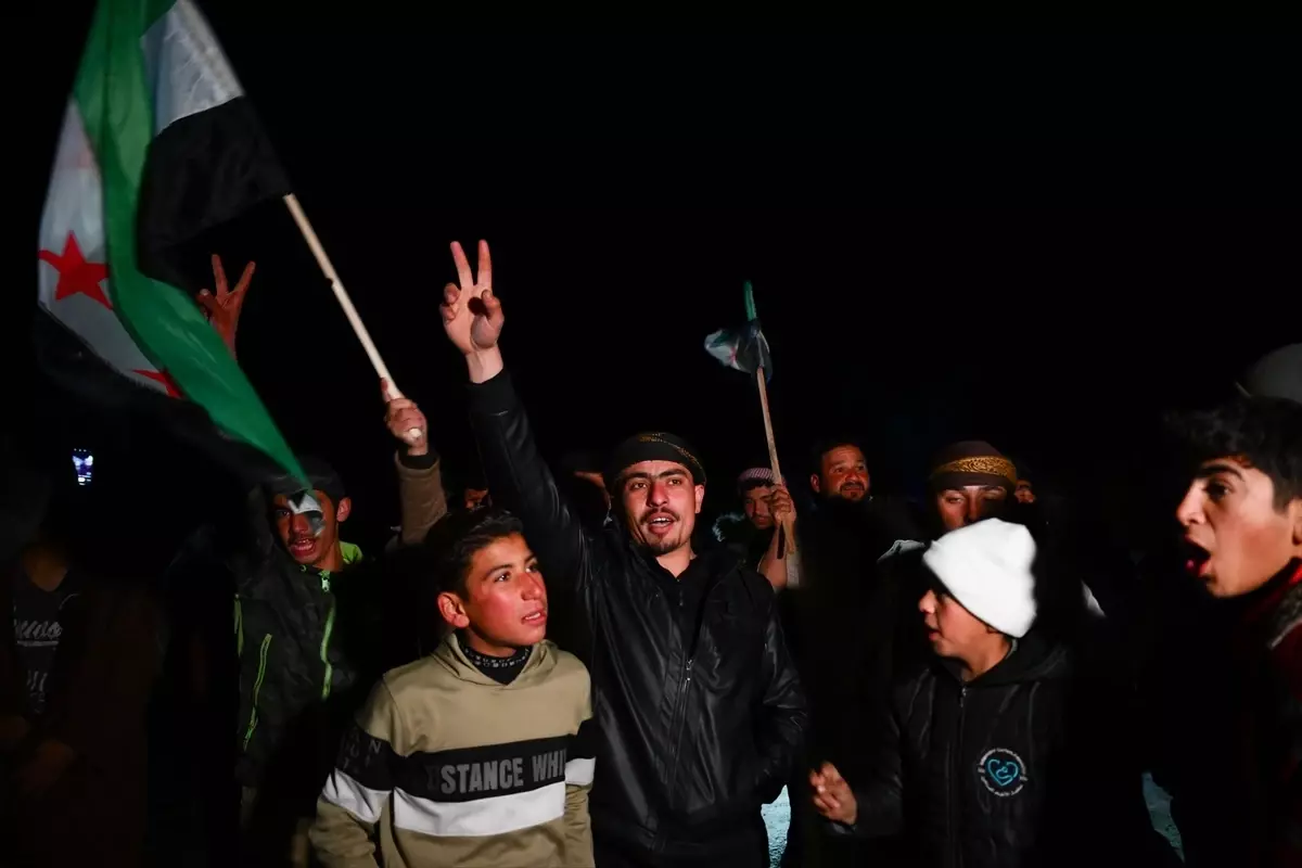 Deyr Hafir’de Suriye Ordusunun Operasyonu Sonrası Coşkulu Kutlamalar