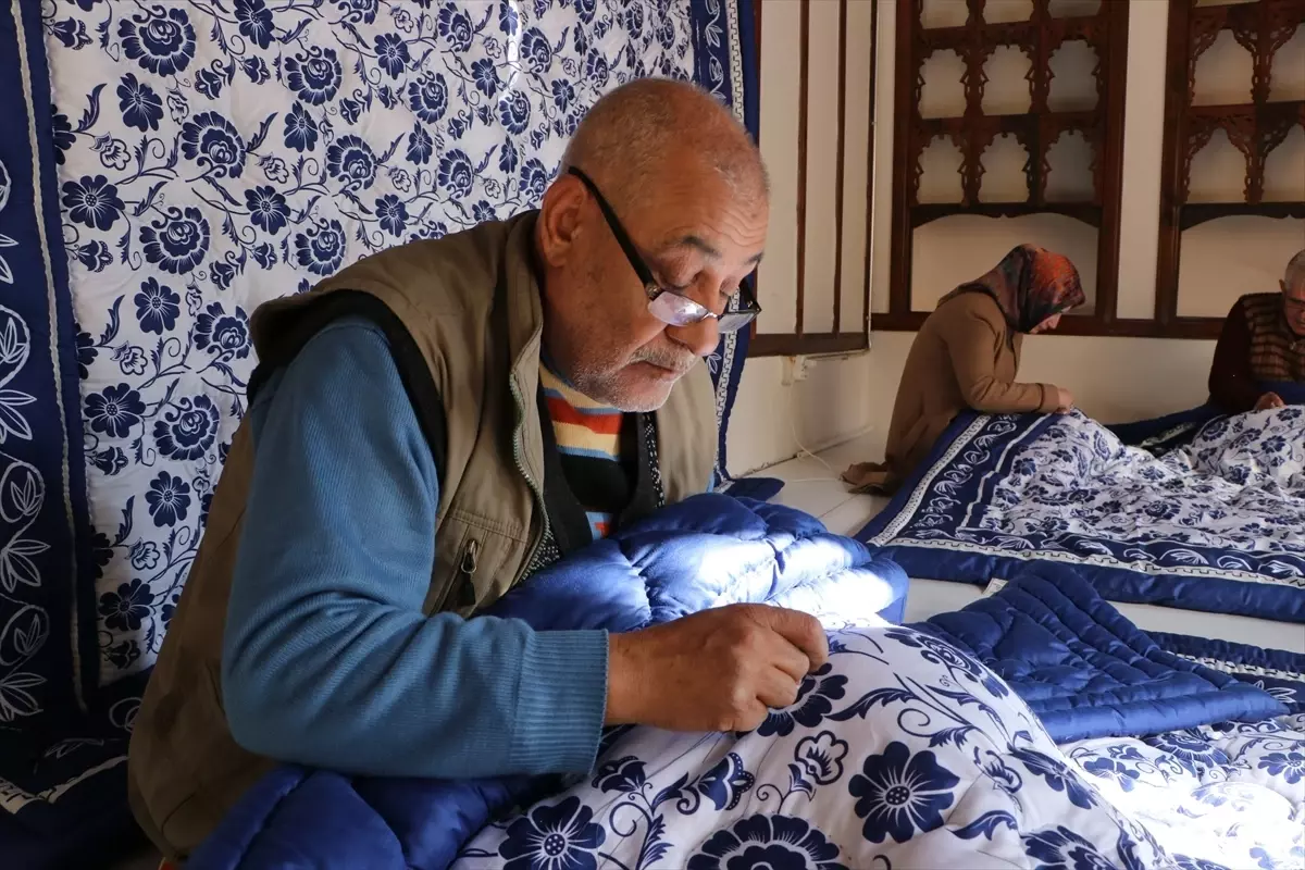 Kilis'te Kadınlar Yorgan Üretimine Katıldı: 25 Katılımcıya Ustalık Eğitimi