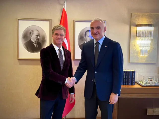 Tan Sağtürk bakanlık toplantısında