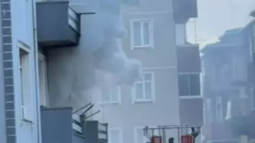 Yangın anındaki 4 katlı binanın iç görünüşü