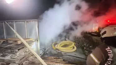 Yangın sonrası söndürülmüş konteyner