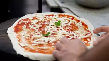 Dünya Pizza Günü: Küresel Lezzet Birlikteliği