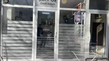 Öğrencilere ücretsiz tıraş hizmeti veren öğretmenler