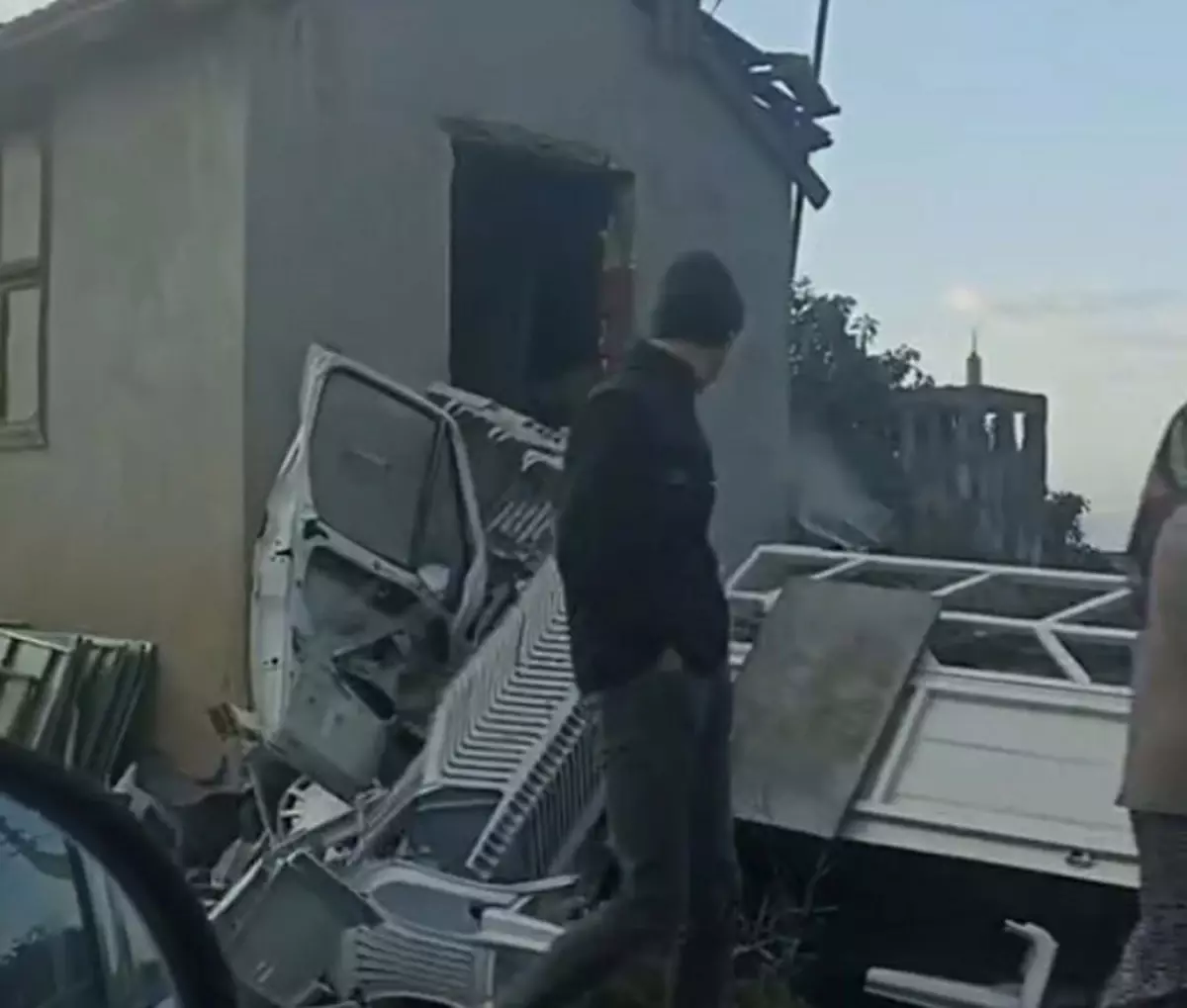 Muğla Seydikemer'de 19 Yaşındaki Sürücü Arda Özcan'ın Kamyonet Kazası