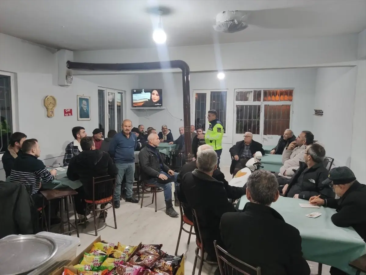 Alaçam’da Jandarma Ekiplerinden Sürücülere Güvenli Sürüş Eğitimleri