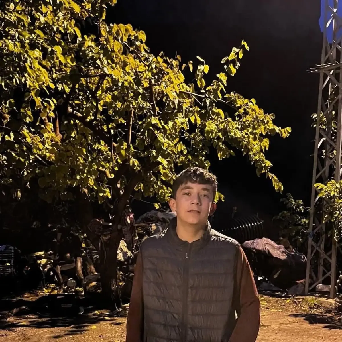 Erdemli'de 15 Yaşındaki Genç, Babasından Aldığı Araba ile Şarampolde Hayatını Kaybetti