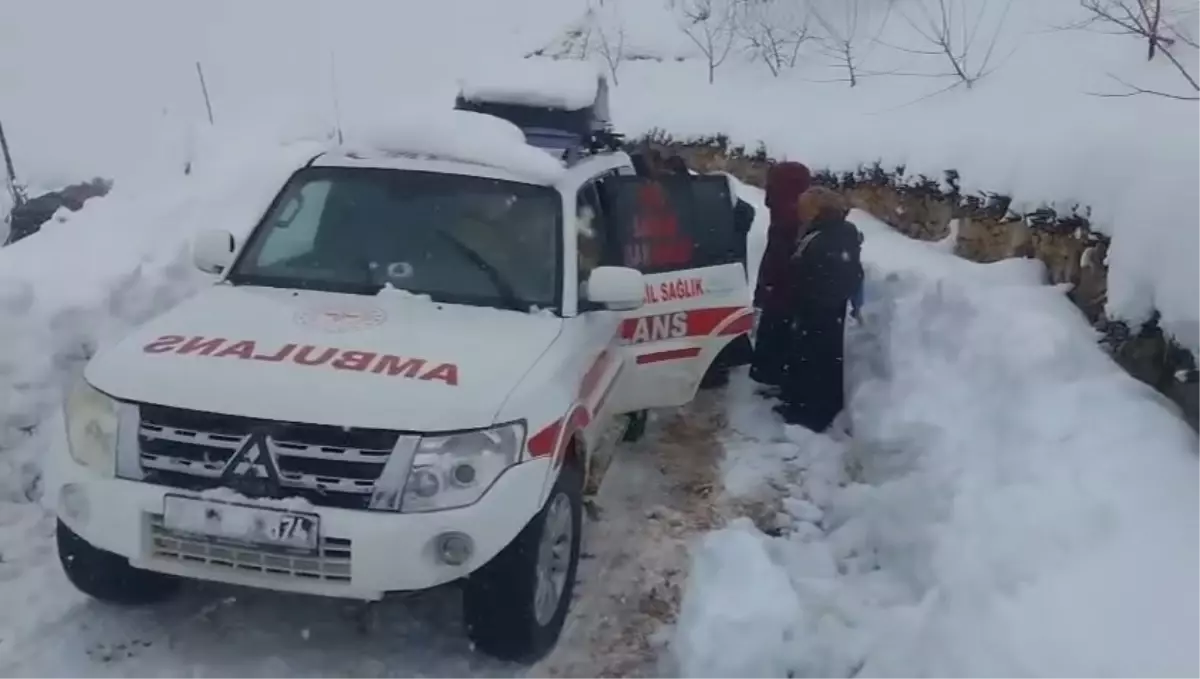 Diyarbakır’da Kar Fırtınası Nedeniyle Mahsur Kalan Hamile Kadına Acil Sağlık Müdahalesi