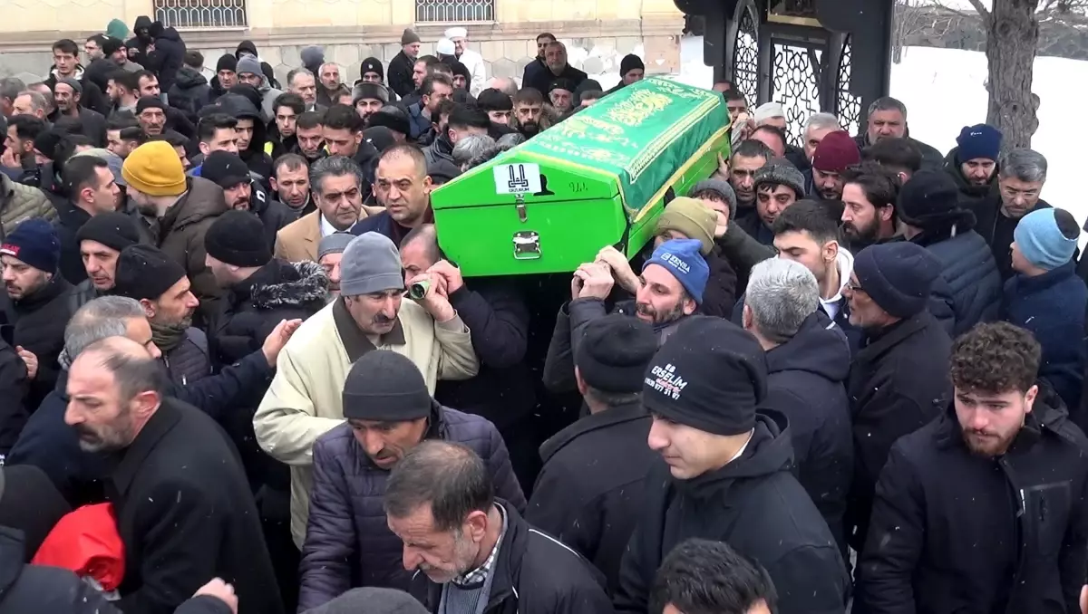 Erzurum'da Yangın Felaketi: Musa Coşkun ve Serhat Kısa Son Yolculuklarına Uğurlandı