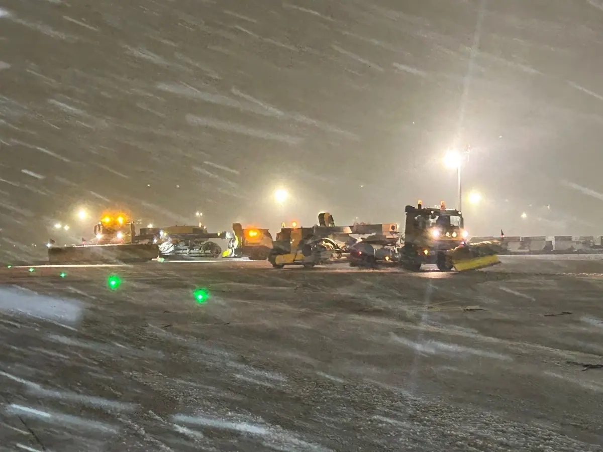 Sabiha Gökçen Havalimanı'nda Kar Yağışı Uçuş Kapasitesini %15'e Düşürdü