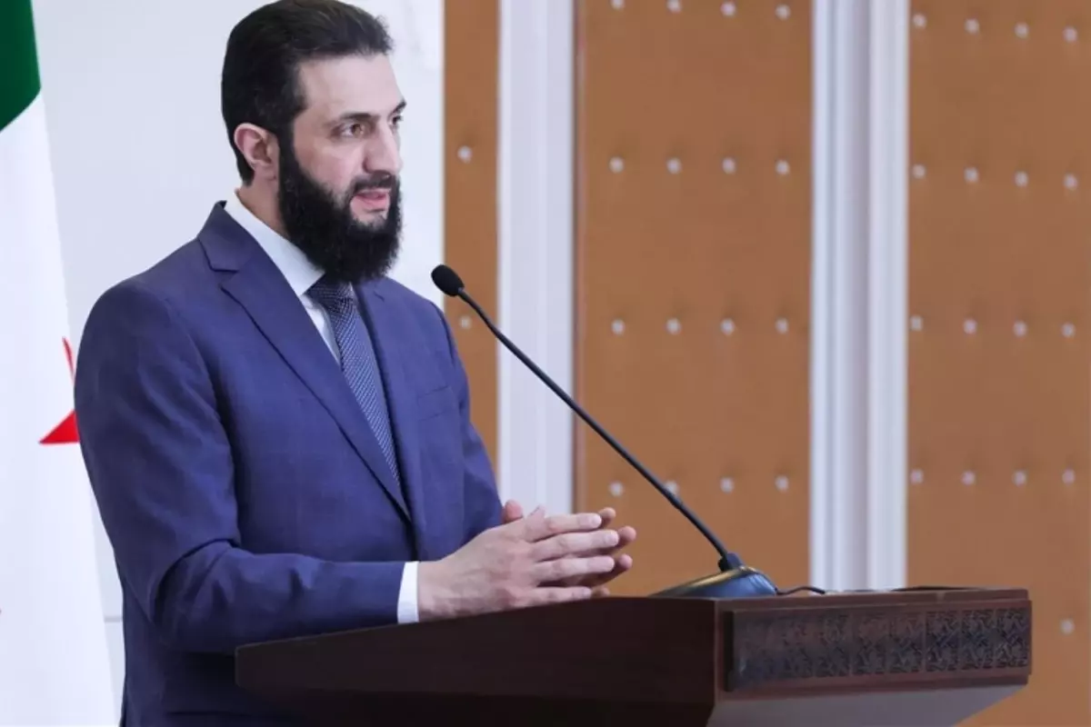 Şara: Suriye Tek Devlet Olacak, Özerk Yönetim Kapatılıyor