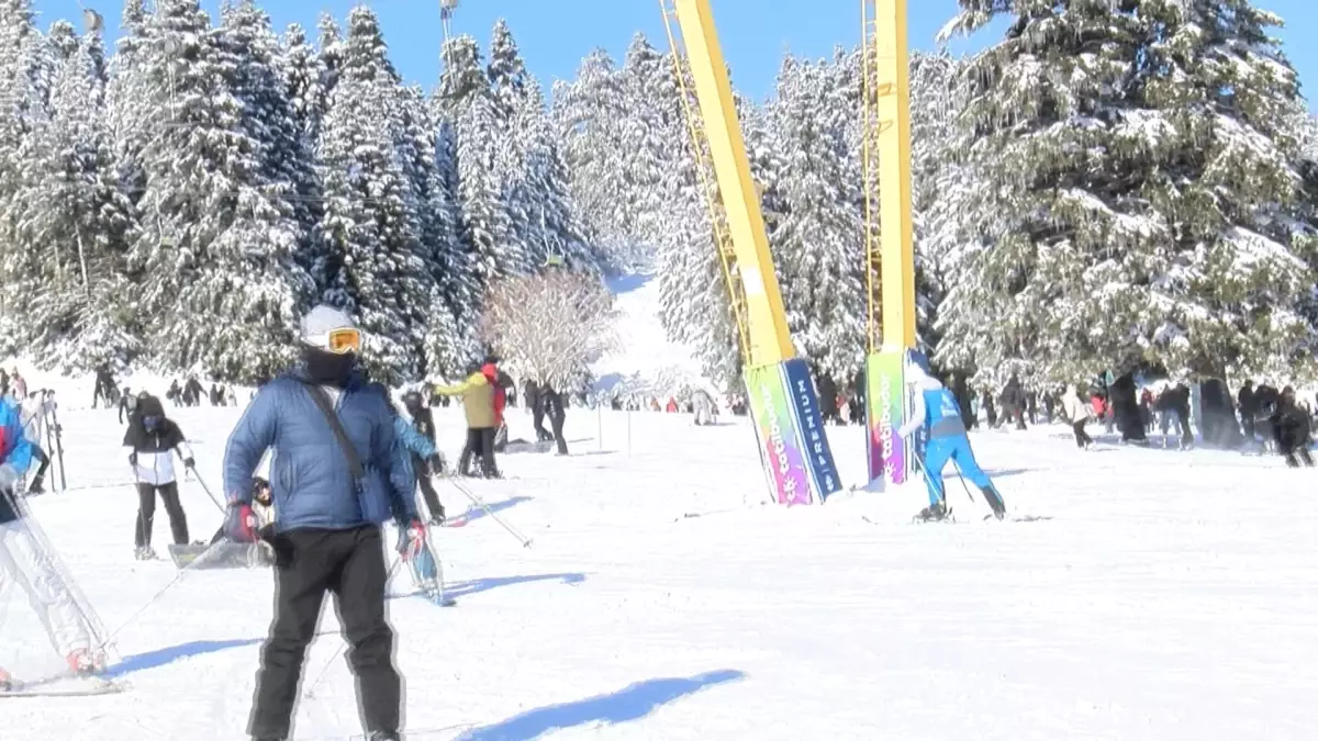 Uludağ’da Sömestir Sezonu: Oteller %80 Doluluk, Pistler Tam Kapasite