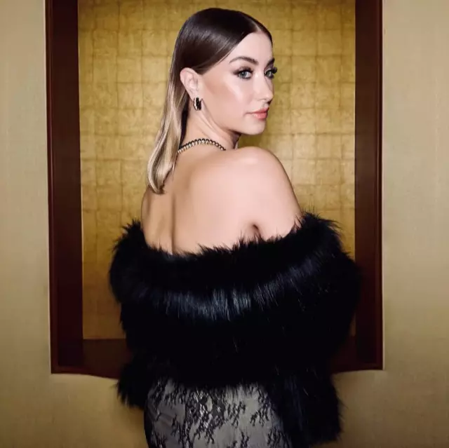 Joy Awards'ta Hazal Kaya