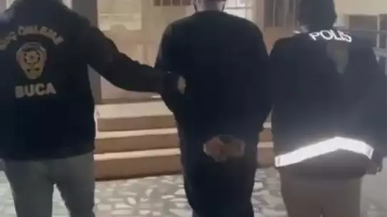 Polis ekiplerinin Buca’da yürüttüğü operasyon