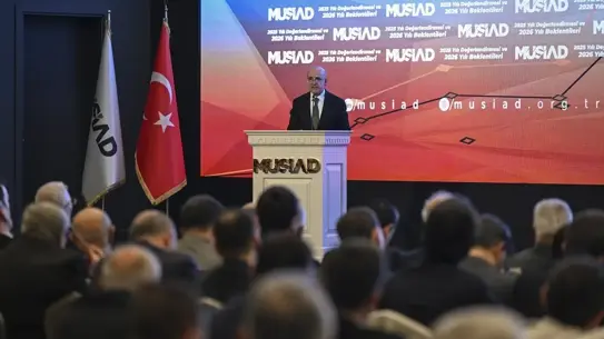 Şimşek, 2026'da Enflasyonu %20'nin Altına Çekmeyi Planladığını Açıkladı