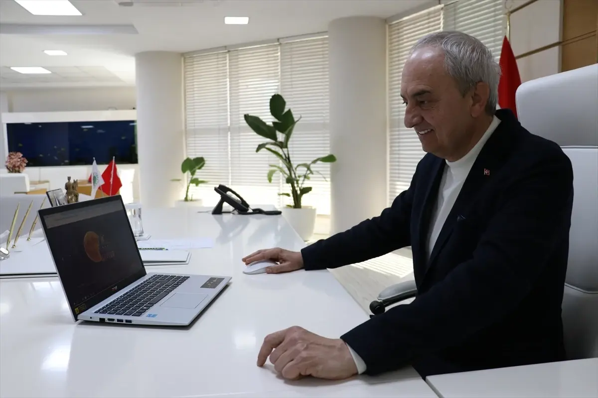 Kepez Belediye Başkanı Kocagöz, AA Yılın Kareleri Oylamasında Jüri Üyesi Olarak Görev Aldı