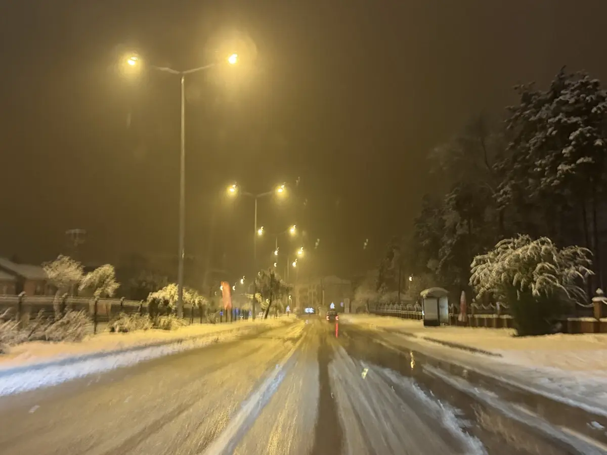 Bartın’da Şiddetli Kar Yağışı Köy Yollarını Felç Etti