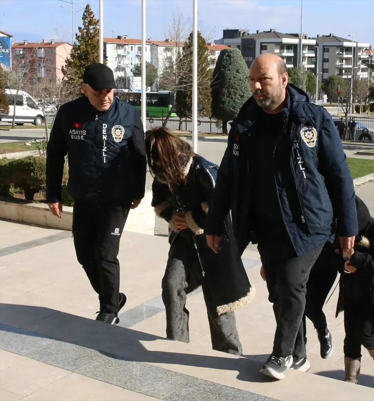 Denizli'de Yasa Dışı Kürtaj Operasyonu: 2 Şüpheli Tutuklandı, 5 Kişi Serbest Bırakıldı