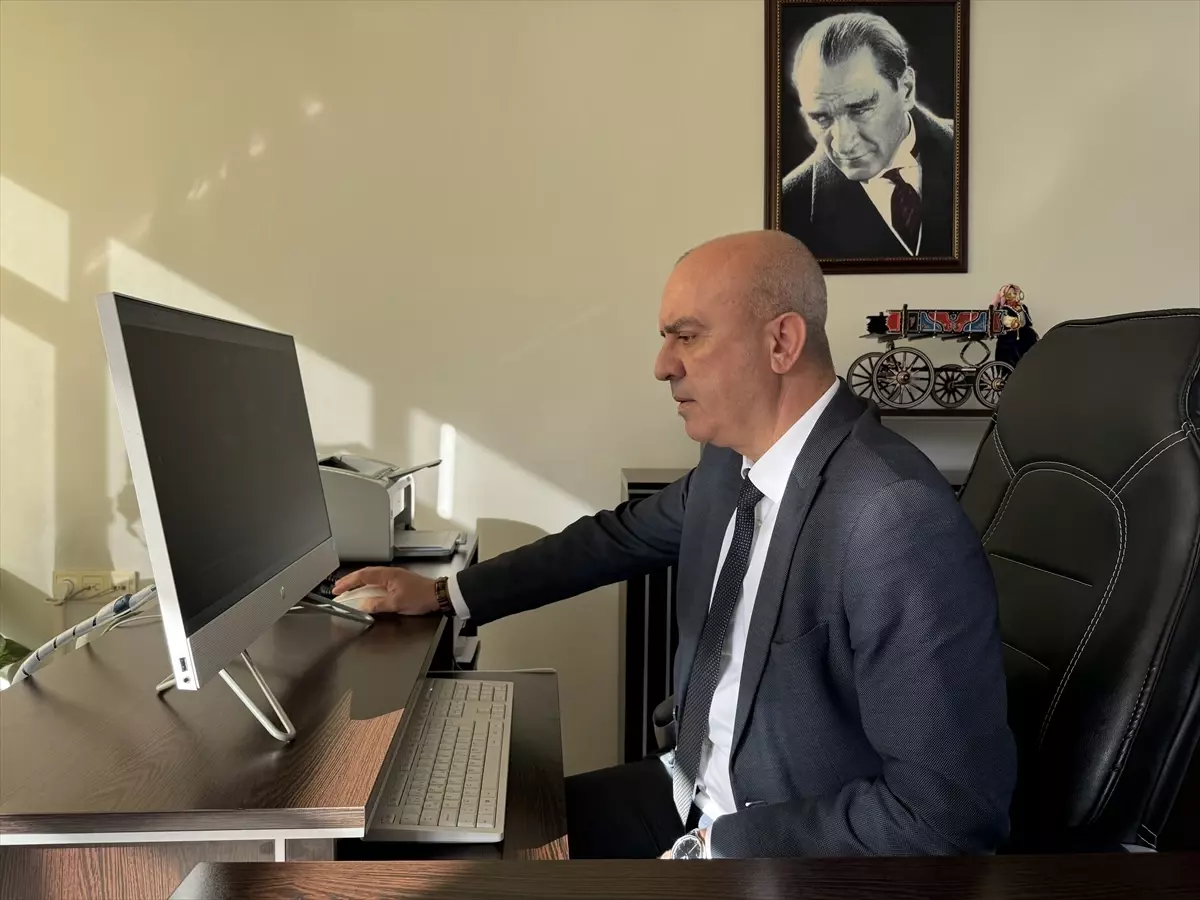 Edirne SYDV Müdürü Tezcan Fidan, AA’nın Yılın Kareleri Fotoğraf Yarışmasına Destek Verdi