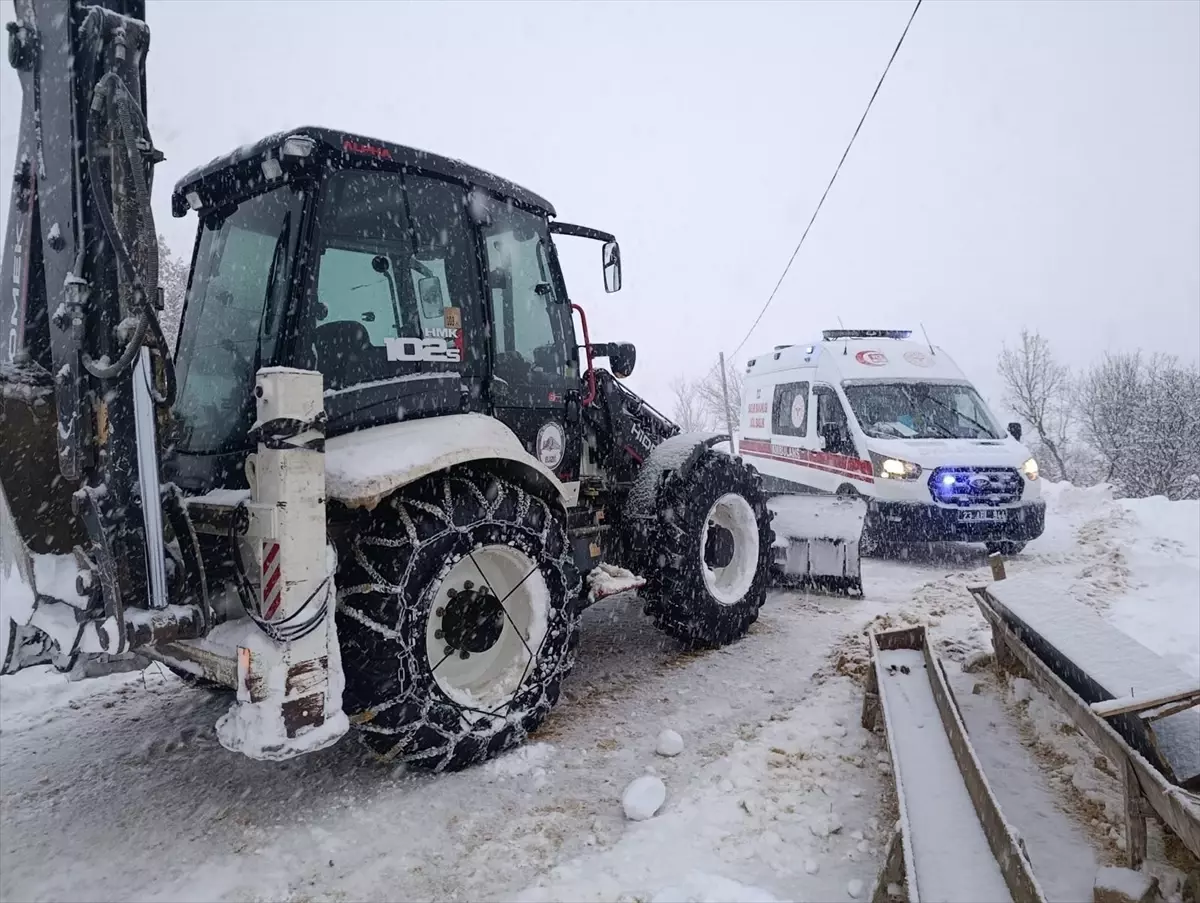 Elazığ’da Kar Yağışı Sonrası 175 Köy Yolu Yeniden Açıldı