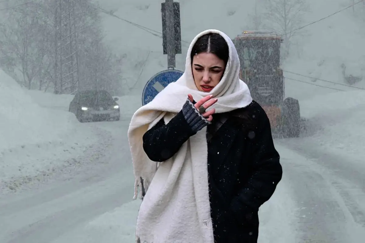 İstanbul’da Şiddetli Kar Yağışı Trafiği Felç Ettiriyor: Ne Kadar Sürecek?