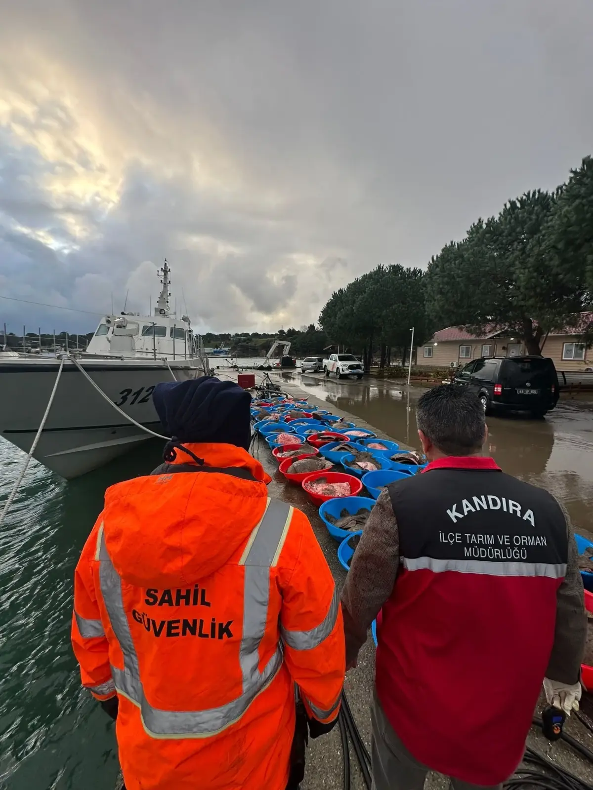 Kandıra’da 500 Kalkan Balığı Kaçak Avı Önlenerek 3 Kişiye Ceza Verildi
