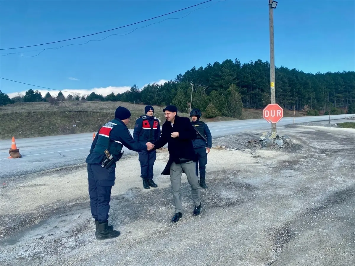 Pınarhisar Kaymakamı Enver Özderin Jandarma Denetimlerini İnceledi