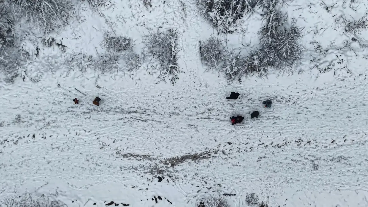 Kocaeli Umuttepe'de Karla Kaplanan Manzara Göz Kamaştırdı