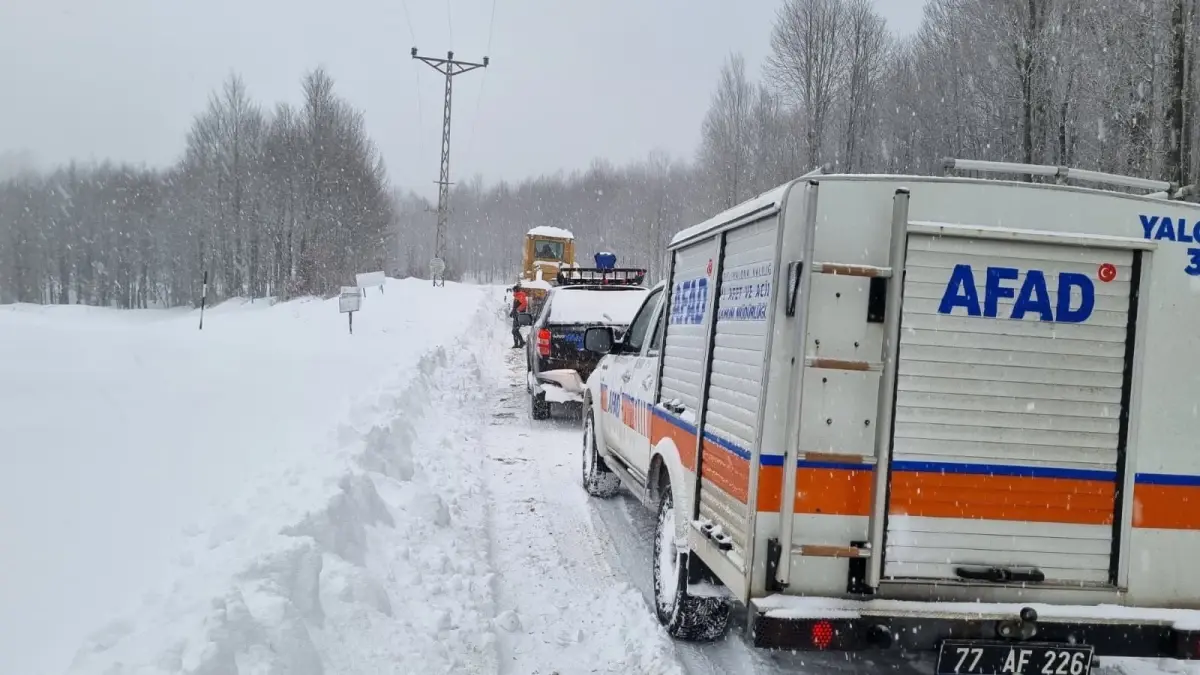 Yalova’da Şiddetli Kar Yağışı Nedeniyle Mahsur Kalan Beş Kişi AFAD ve Jandarma Tarafından Kurtarıldı