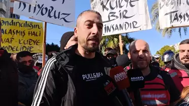 Adana’da kuryeler eylem sırasında