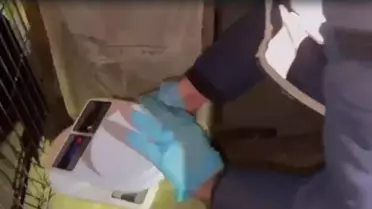 Operasyonda ele geçirilen uyuşturucu ve silahlar