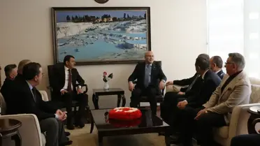 Yavuz Selim Köşger görevine başlarken