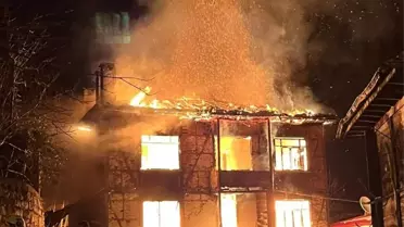 Yangın sonrası iki katlı evin yıkık hali, Ünye