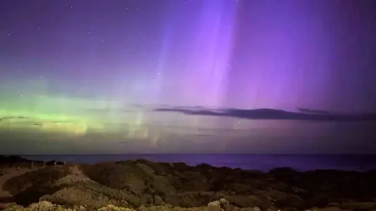 Avustralya'da Güneş Patlaması Sonrası Oluşan Aurora Görüntüleri Gökyüzünü Aydınlattı