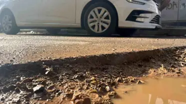 Altyapı kazıları sonrası çamurlu yollar