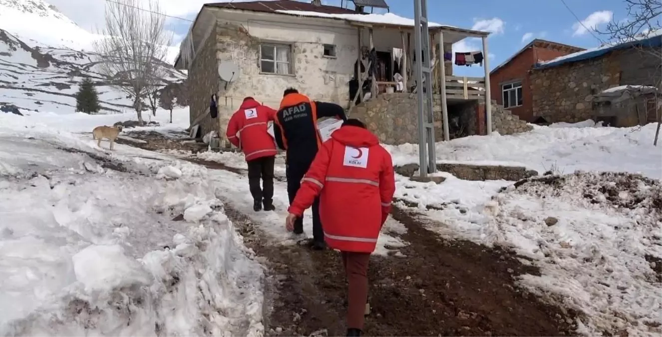 Tunceli Ovacık’ta Kış Yardımı: Gıda ve Battaniye Dağıtımı