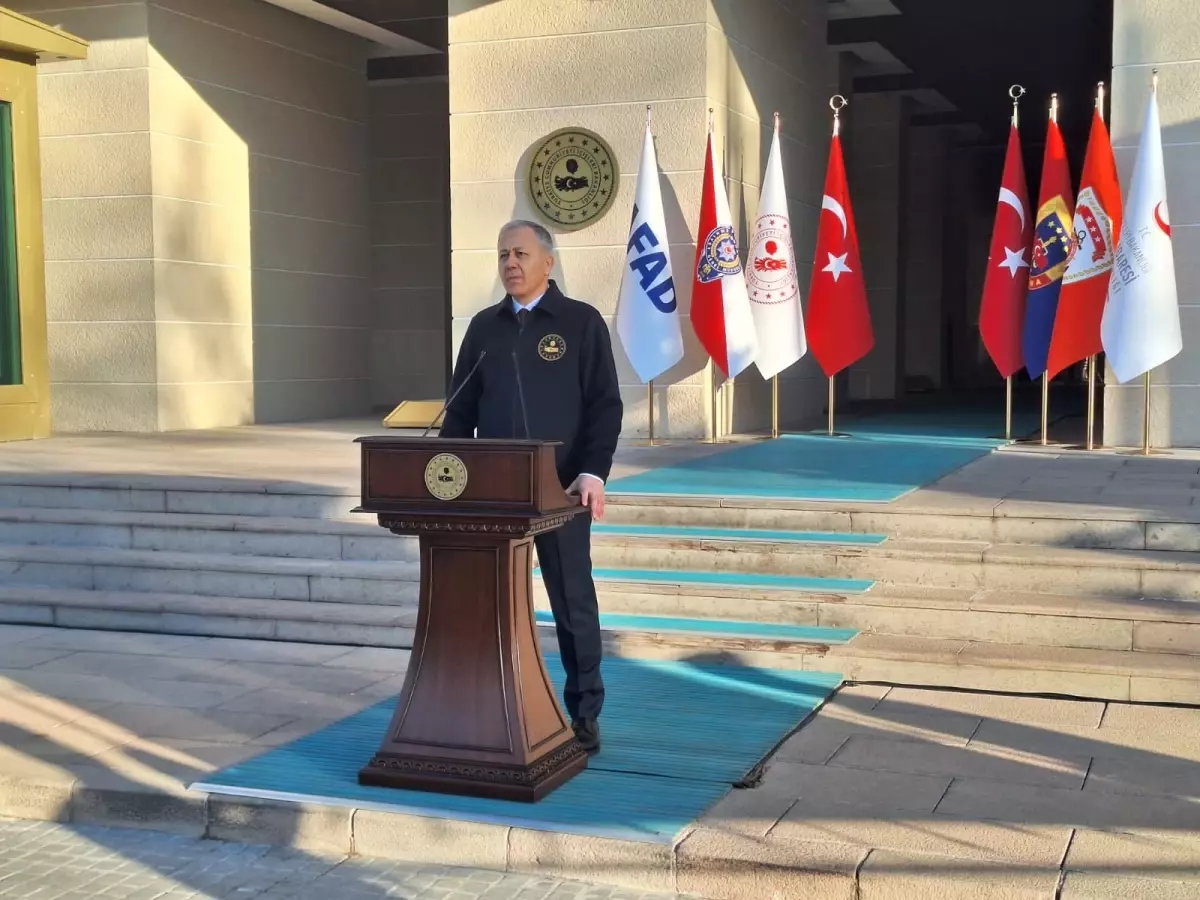 İzmir Merkezli Narkotik Operasyonunda 641 Şahıs Gözaltına Alındı