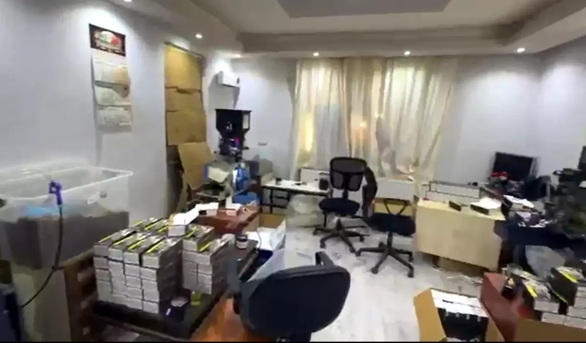 Edirne'de Kaçak Tütün Operasyonu: 2 Ton Ürün ve 140 Bin Makaron Ele Geçirildi