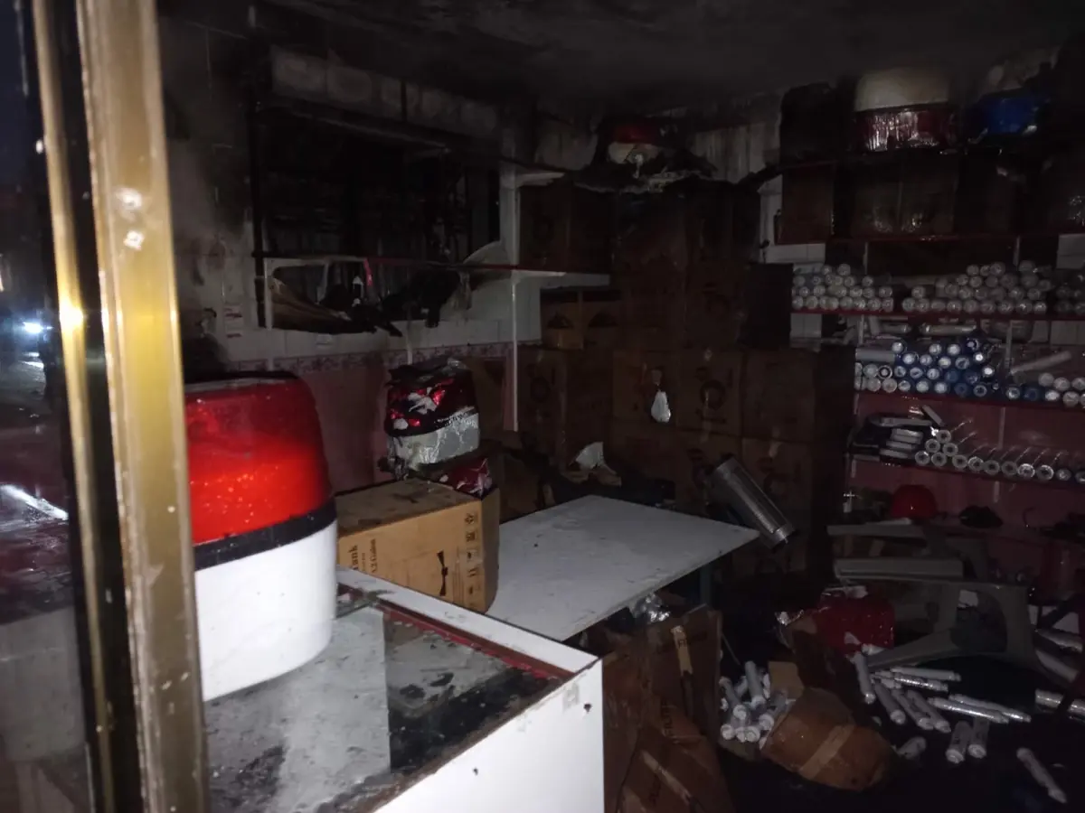 Reyhanlı'da Su Arıtma İş Yerinde Çıkan Yangın Kontrol Altına Alındı