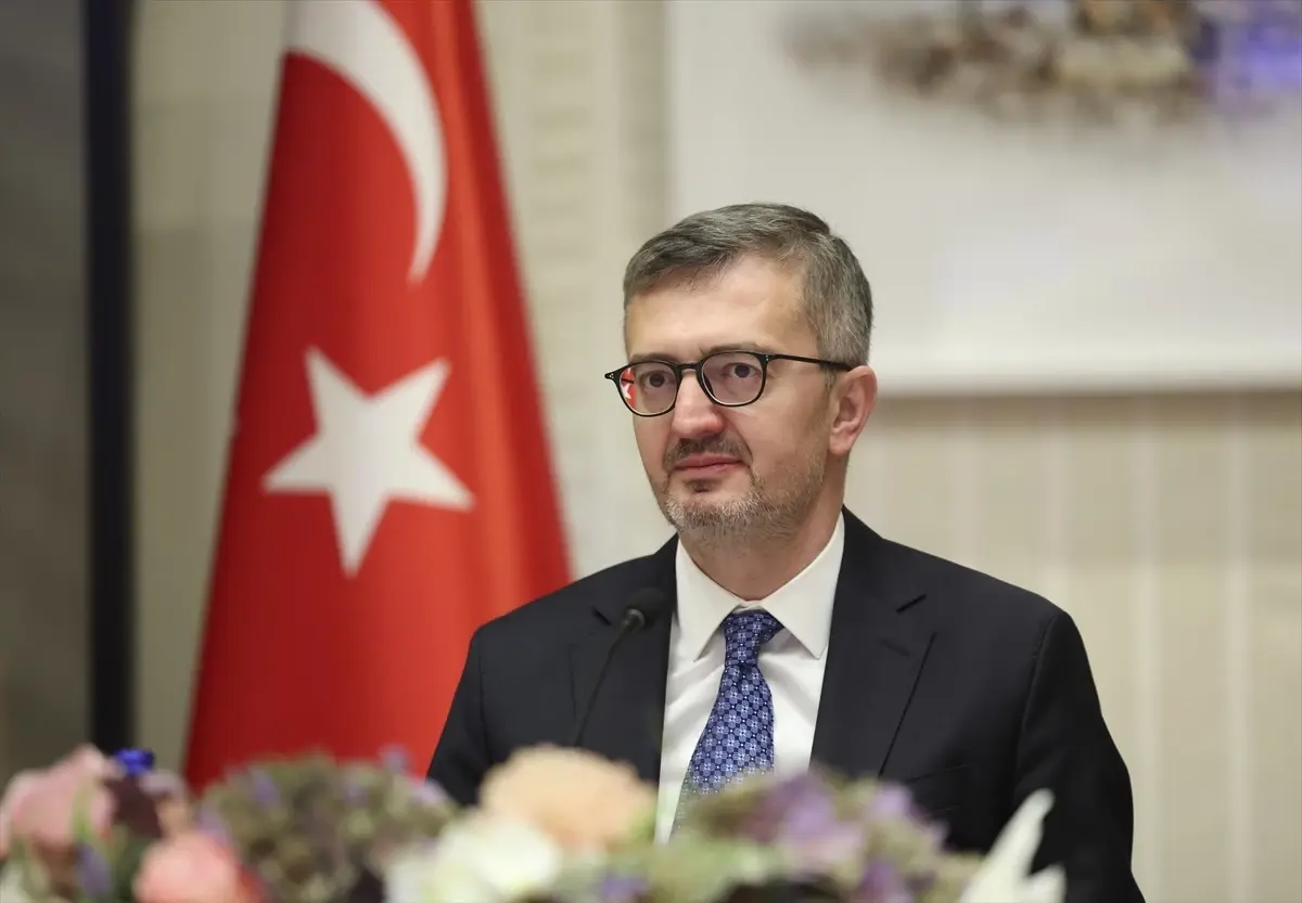 Cumhurbaşkanlığı İletişim Başkanı Duran, Kamu Diplomasisi Koordinasyon Kurulu'nda "Türkiye Türkiye'den Büyüktür" Vurgusu Yaptı