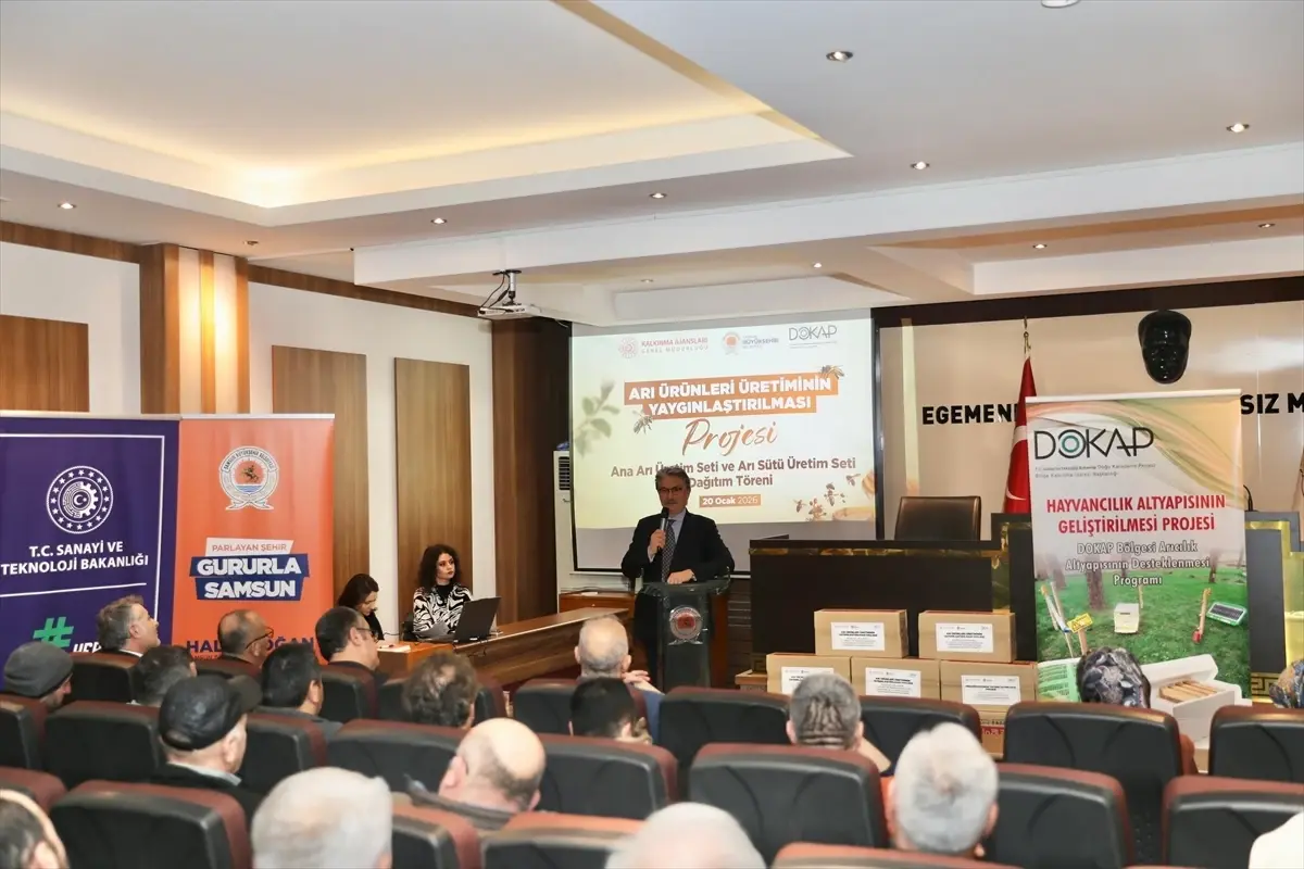 Samsun Büyükşehir Belediyesi'nden 100 Çiftçiye Arı ve Arı Sütü Seti